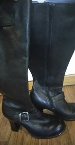 Indigo genuine leather black boot, Size 8